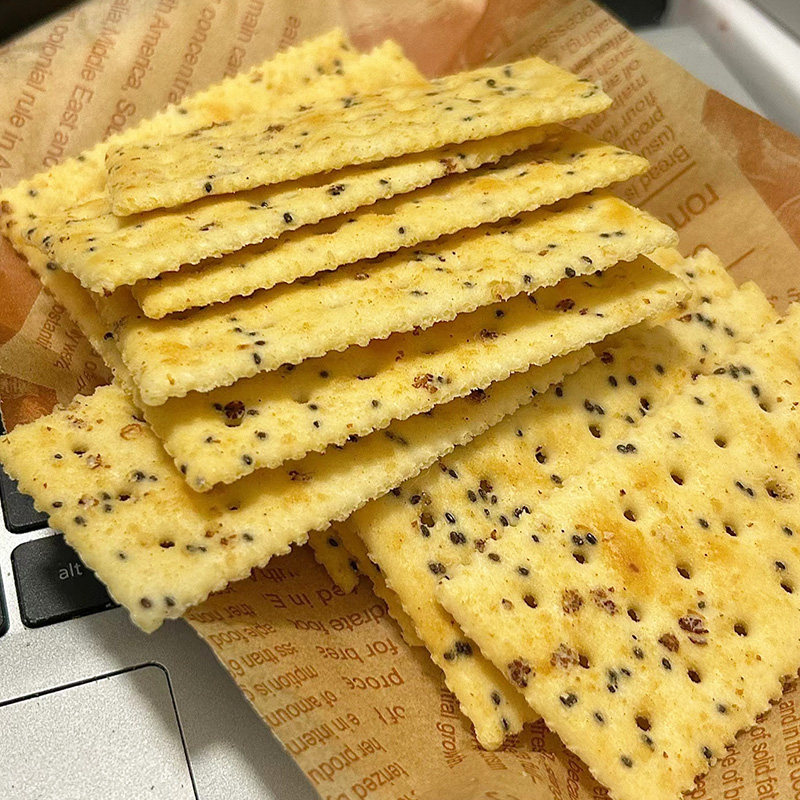 黑松露火腿苏打饼干咸味解馋休闲健康小零食早代餐,淘宝优惠券,粉丝福利购,淘宝优惠卷