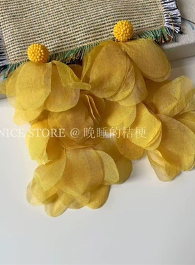 高级感桔梗黄色耳饰碎金月海边度假耳环花瓣流苏夸张长款晚睡的「