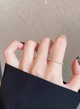 金色素圈戒指女小众设计开口食指戒轻奢高级感叠戴指环装饰锆石