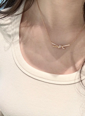 全新高定品质镶钻绳结项链女18K金交叉蝴蝶结锁骨链女谷爱凌同款