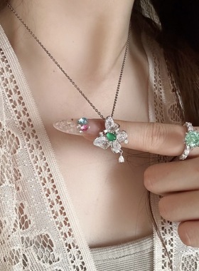 法式轻奢复古春日福蝶项链国风小众设计女日常通勤百搭精致锁骨链