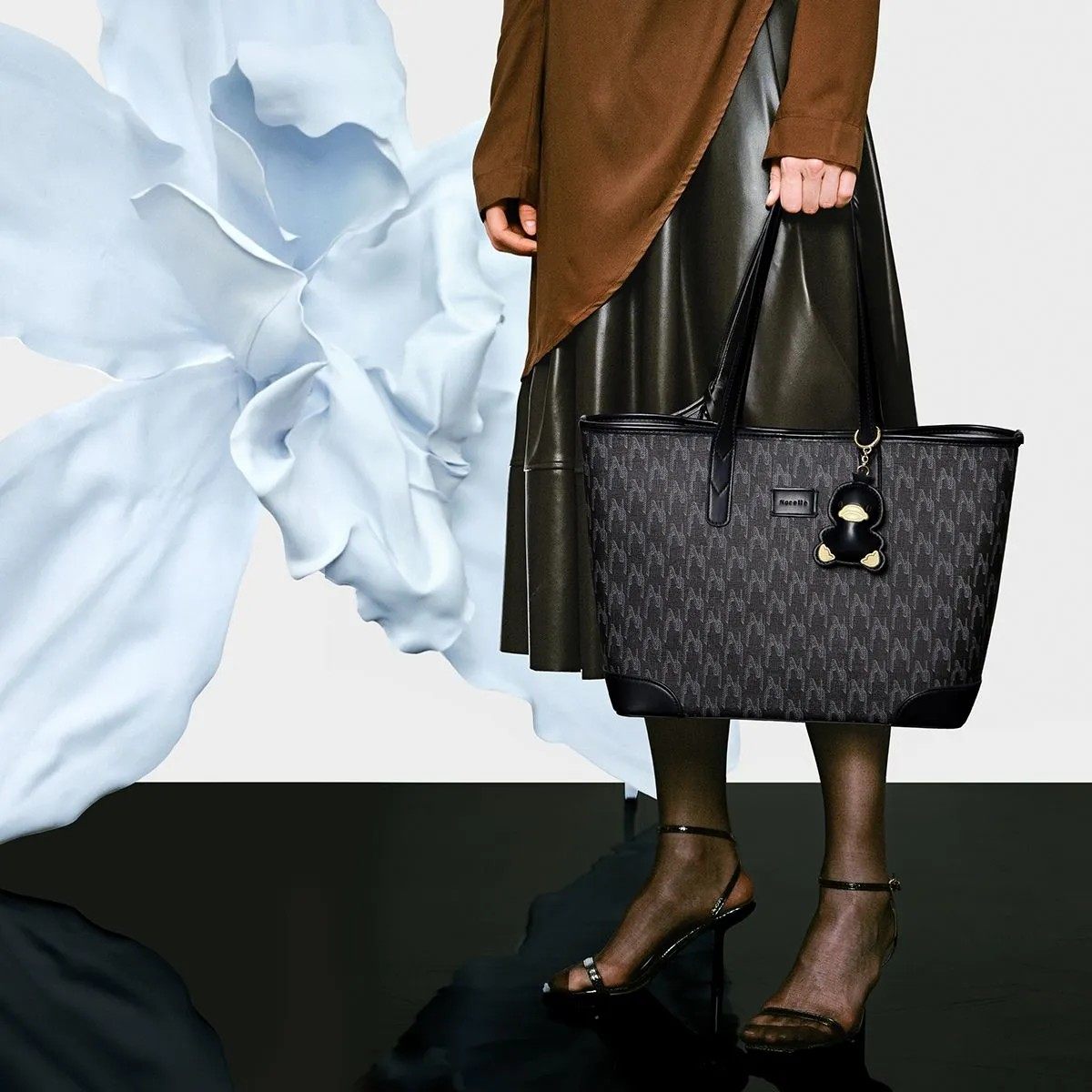 黑色鸭子托特包2026新款高级感大容量学生上课通勤单肩包送对象,淘宝优惠券,粉丝福利购,淘宝优惠卷