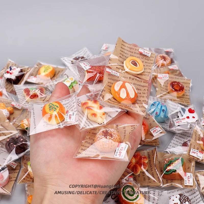 过家家食物小摆件迷你面包蛋糕甜点食玩儿童仿真微缩创意模型玩具 - 图1