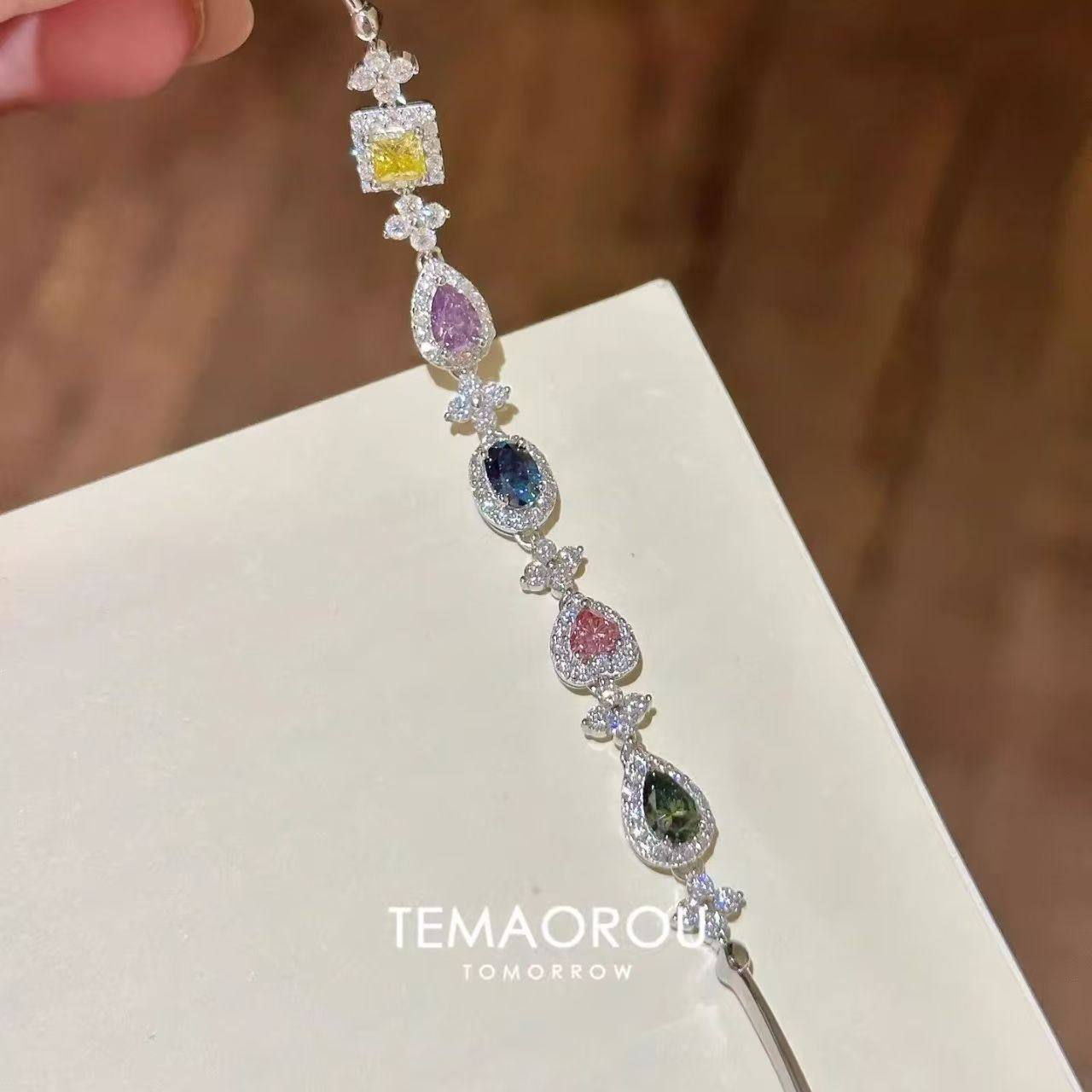 “糖果派对”多彩爆闪锆石精致手链女轻奢高级感重工手饰品配饰,淘宝优惠券,粉丝福利购,淘宝优惠卷