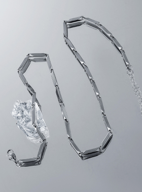 菱形潮牌项链百搭高级感男潮男款男生链子配饰锁骨链钛钢男士饰品