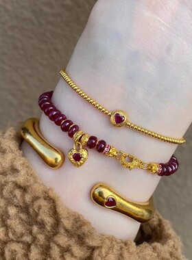 时尚轻奢风石榴石红色金珠手链休闲百搭女款叠戴手链