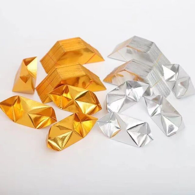 Finished ingots for offering sacrifices to ancestors, burning paper, coins, fold-free gold foil, tinfoil, silver foil, Qingming Festival gold and silver collection, yellow paper gold ingots, October 1st, Cold Clothes Festival, full box