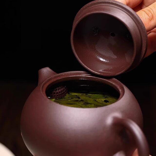 Yixing real purple clay teapot Xishi teapot