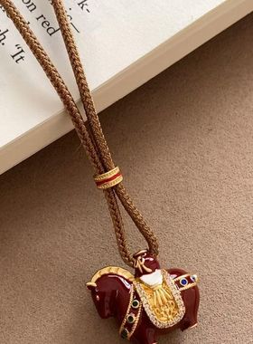 秋冬新款新中式红色滴油马上有钱吊坠毛衣链高级感生肖本命年项链