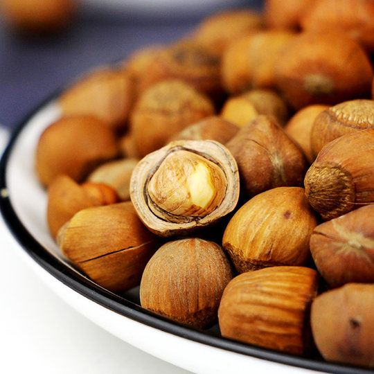 Nueva especialidad Tieling de avellana salvaje del noreste, bocadillos para embarazadas de avellana sin aditivos, 2025 frescos