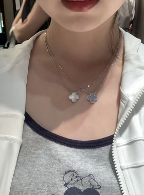 轻奢时尚单花四叶草项链女小众高颜值经典带钻百搭锁骨链吊坠礼物