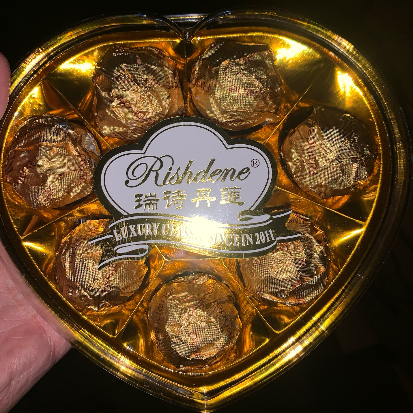 正品金莎巧克力金沙夹心糖果仁生日礼物喜糖新年零食（代可可脂）