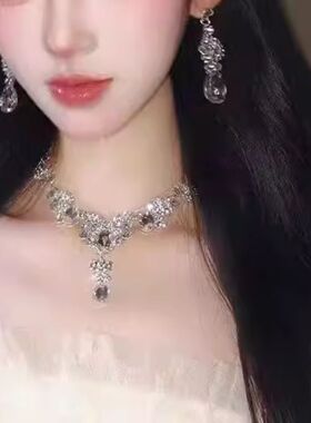 在逃公主流苏项链耳环套装女轻奢小众高级感夸张新娘礼服配饰水滴