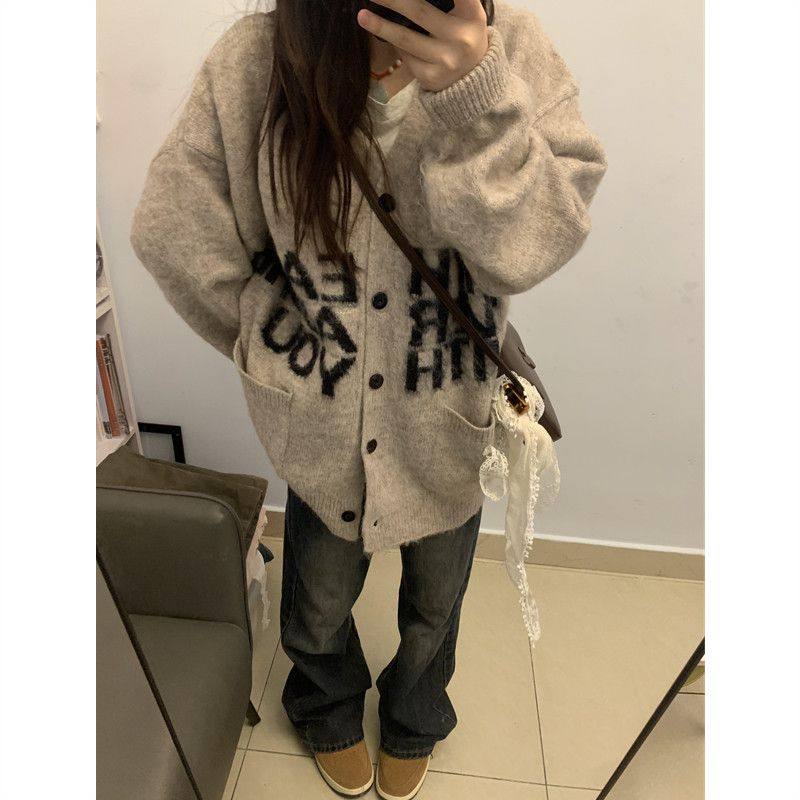 软糯慵懒风毛衣开衫女秋冬字母提花宽松大码内搭穿搭针织外套潮,淘宝优惠券,粉丝福利购,淘宝优惠卷