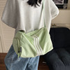 Ai Cheng simple large-capacity nylon canvas bag women's casual lightweight commuter crossbody pillow bag sports fitness bag