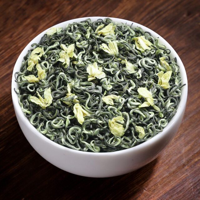 ຊາ Jasmine ທີ່ເຂົ້າຮ່ວມຊາໃຫມ່ Jasmine Snow Mingqian ກິ່ນຫອມພິເສດທີ່ມີຄວາມເຂັ້ມແຂງສູງຂອງປະທານແຫ່ງກະປ໋ອງ 500g