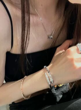 新款银四叶草万花筒项链女镶钻珠边锁骨链18k玫瑰金网红轻者吊坠