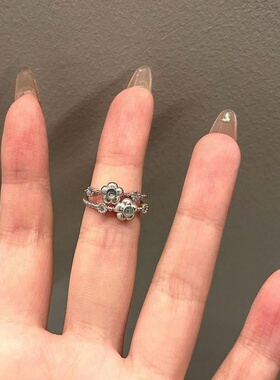 小红书同款精致设计感花朵戒指女拉丝尾戒重工独特情侣款闺蜜款