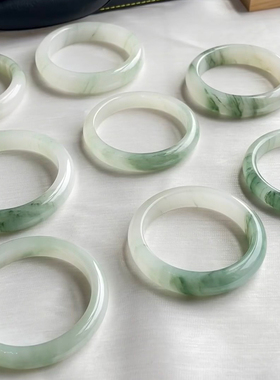 金丝玉冰翠飘花手镯|千人收藏