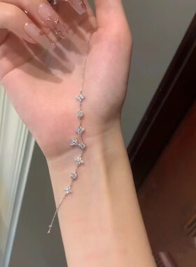 千金风花朵手链轻奢简约百搭叠戴手饰品高级感手串礼物送女生法式