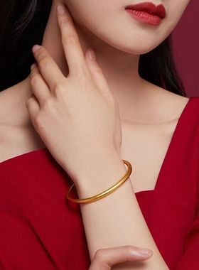 古法传承百搭素圈手镯实心女叠戴铜合金镯子婚礼三金展示仿金镯子