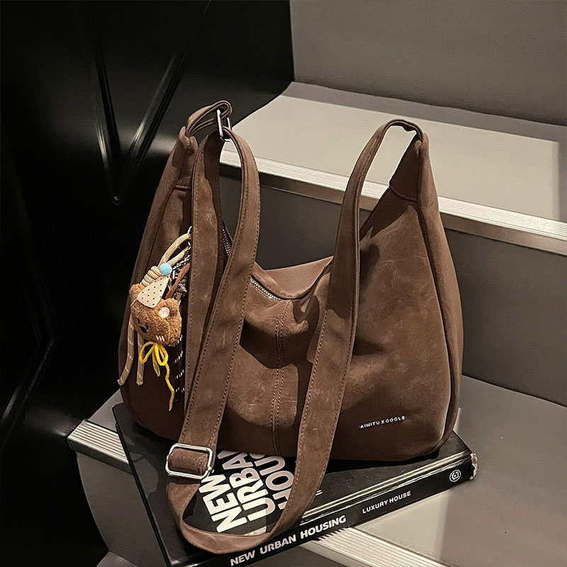 Ibrahimovic Bag Women's 2025 New Simple Shoulder Crossbody Bag Large Capacity Commuting Versatile Tote Bag