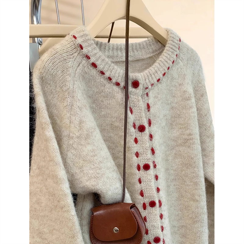 软糯加厚圆领毛衣女秋冬2025新款设计感慵懒大码内搭针织开衫上衣 - 图3