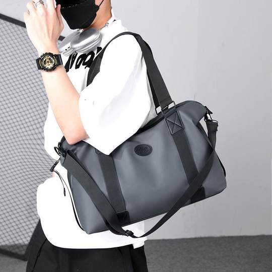 Large capacity travel bag for men and women | Thousands of people collected it