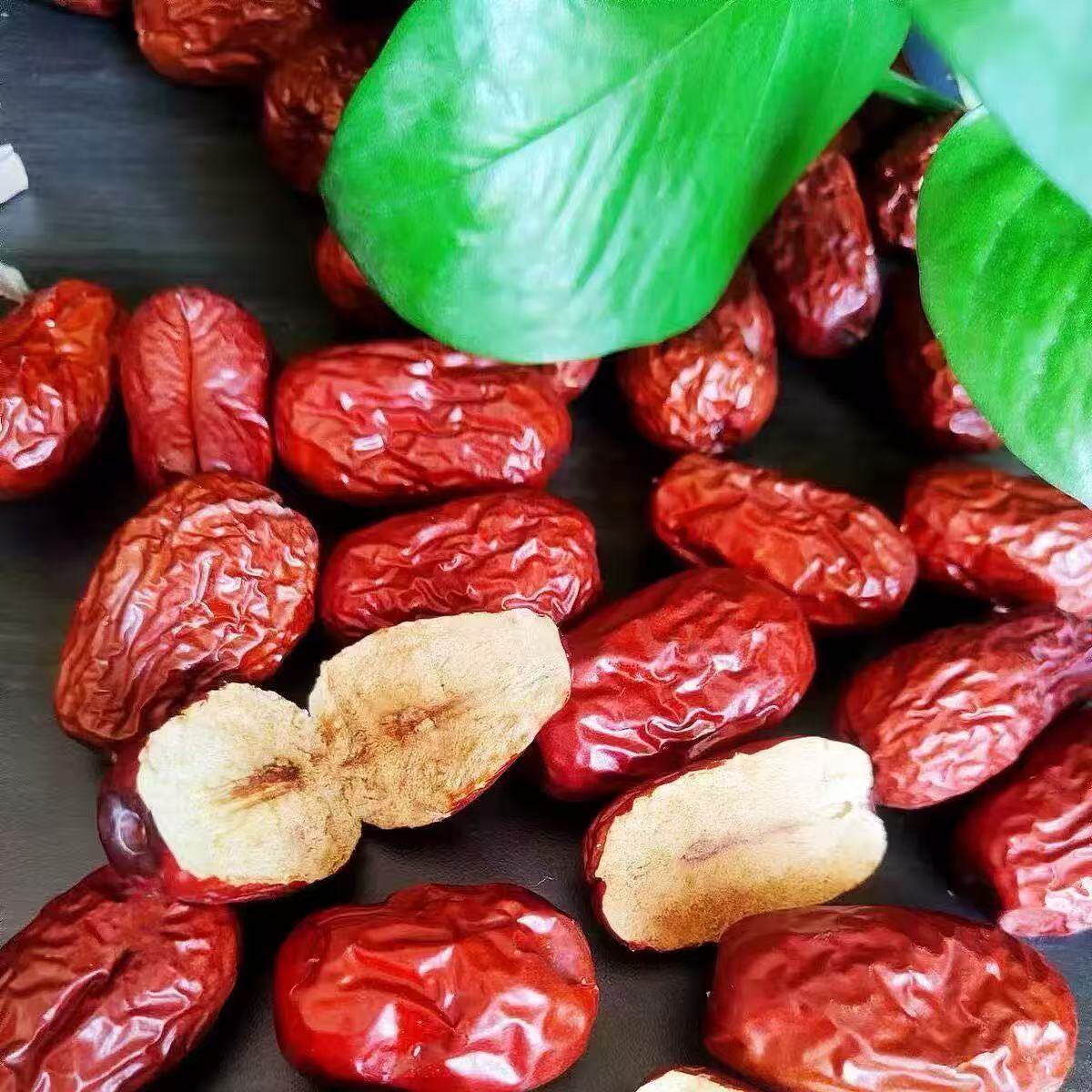 正宗新疆和田大枣900g骏枣精品包装红枣核小肉厚煲汤煮粥枣子红枣