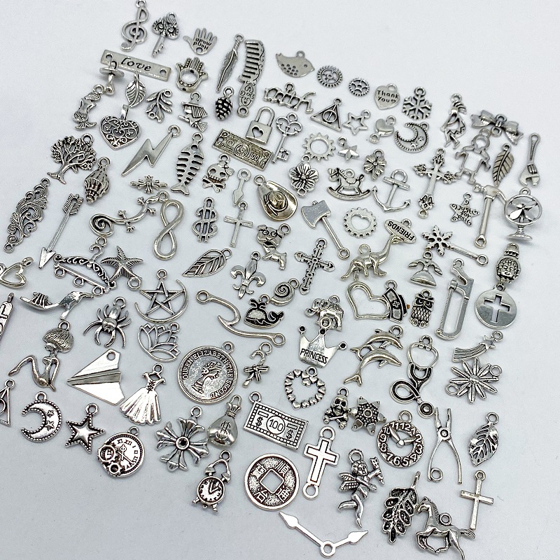 100个新款配饰手工diy复古银小吊坠耳环钉项链钥匙扣金属制作材料 - 图0