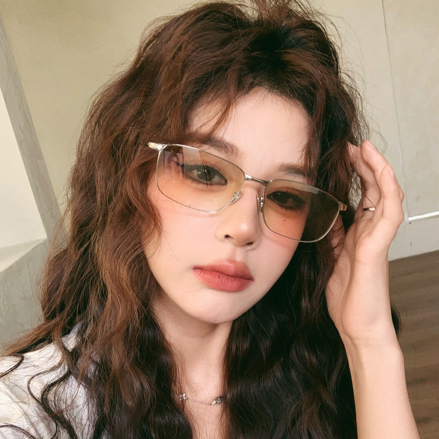 2026新款金属框架吊丝眼镜女高级感渐进水银色时尚防紫外线太阳镜,淘宝优惠券,粉丝福利购,淘宝优惠卷