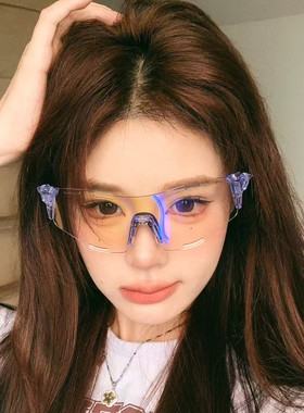 新款未来感透明蓝色镜框太阳镜