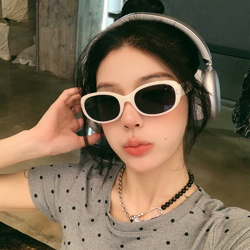 2025新款白色墨镜女椭圆形防紫外线韩版网红显脸小偏光太阳眼镜潮,淘宝优惠券,粉丝福利购,淘宝优惠卷
