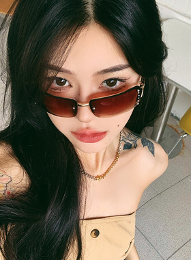 桔里防紫外线千禧风女款潮流墨镜