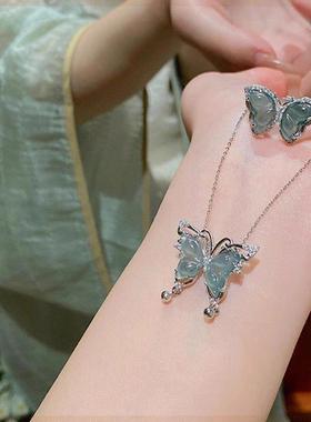 2026破茧成蝶~冰透蝴蝶项链女小众设计锁骨链爆款精致高颜值项链