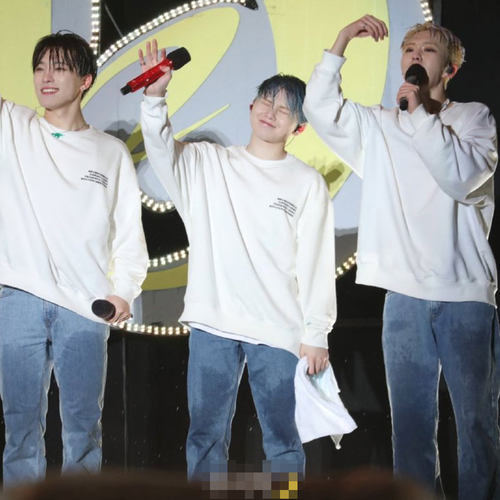 SEVENTEEN 2022 6th FM演唱会同款卫衣服宽松加绒薄春秋冬上衣 - 图0