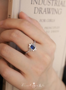 斯里兰卡~闪耀深蓝宝石戒指