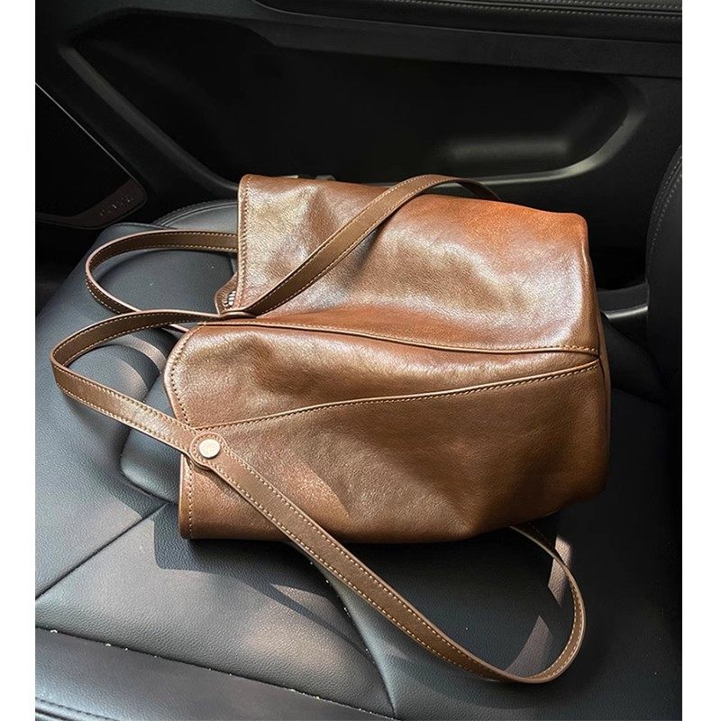 韩版新款高级感复古软皮轻奢小众托特包通勤大容量旅行通用百搭包,淘宝优惠券,粉丝福利购,淘宝优惠卷