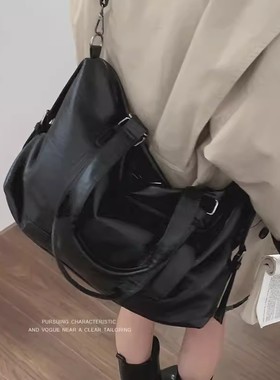 潮酷手提旅行包包女士2024新款韩版休闲托特包大容量斜挎包行李包