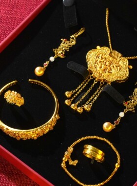 铜镀金天子门生锁繁花手镯繁花戒指含对戒婚嫁假五金摆台黄金婚庆