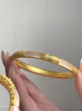 金玉良缘宫廷风仿和田玉手镯女