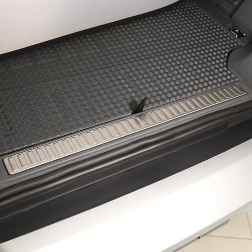 Car Rear Inside Bumper Plate Cover Trim for Land Rover Defen - 图3