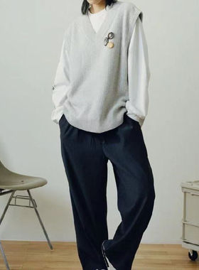 Autumn Men	s Knitted Vest V-neck Sweaters Sleeveless Soli