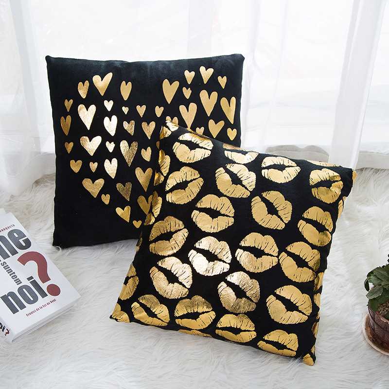 *Golden Love Leaves Bronzing Cushion Decorative Pillow Black-图3