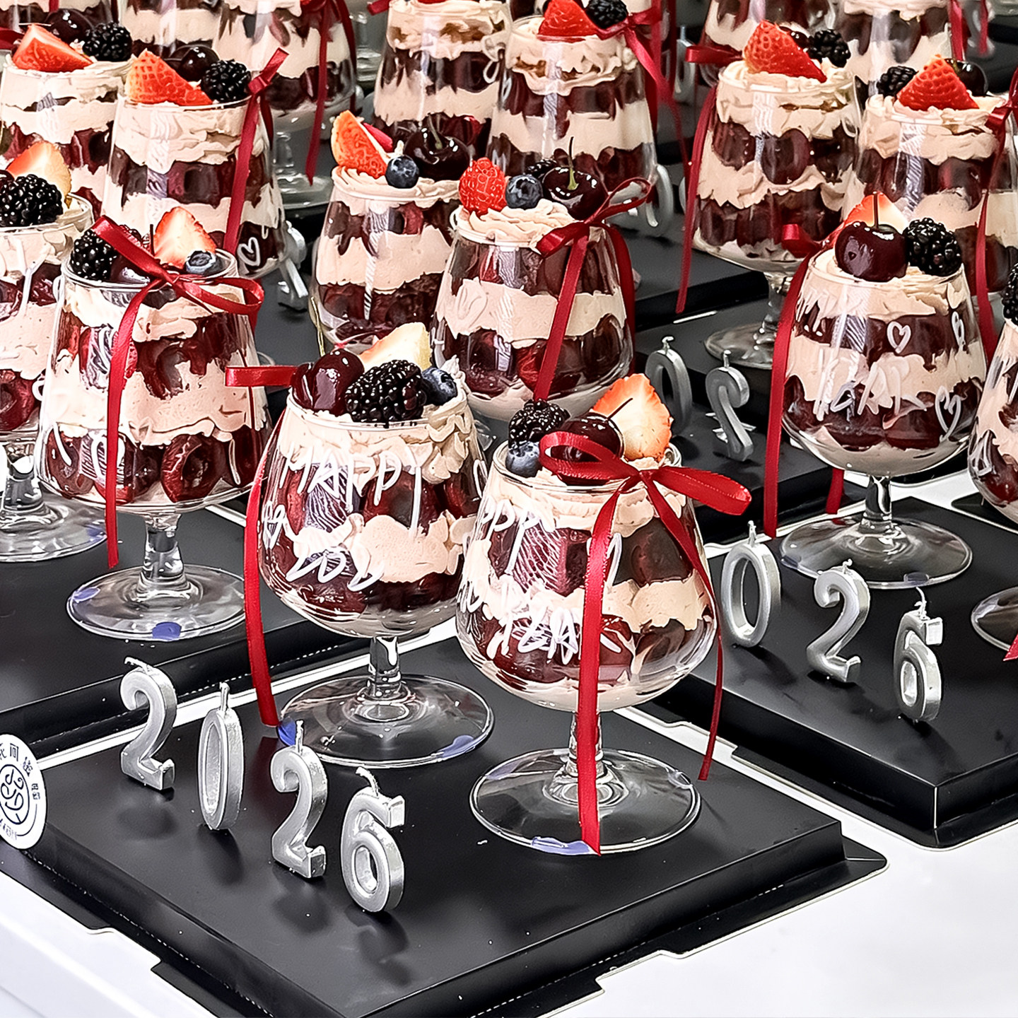 2026新年跨年夜聚餐碰碰杯奶油车厘子红酒杯蛋糕装饰数字蜡烛插件,淘宝优惠券,粉丝福利购,淘宝优惠卷
