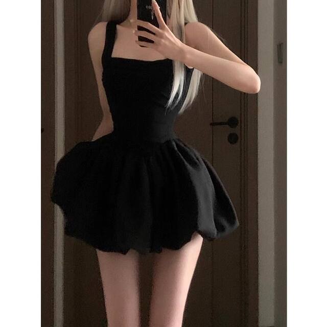 ແບບຝຣັ່ງ lady Royal sister suspender waist bud short skirt summer niche design backless puffy dress ສໍາລັບແມ່ຍິງ