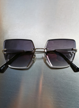 MRCYC韩版潮流男女方形太阳眼镜