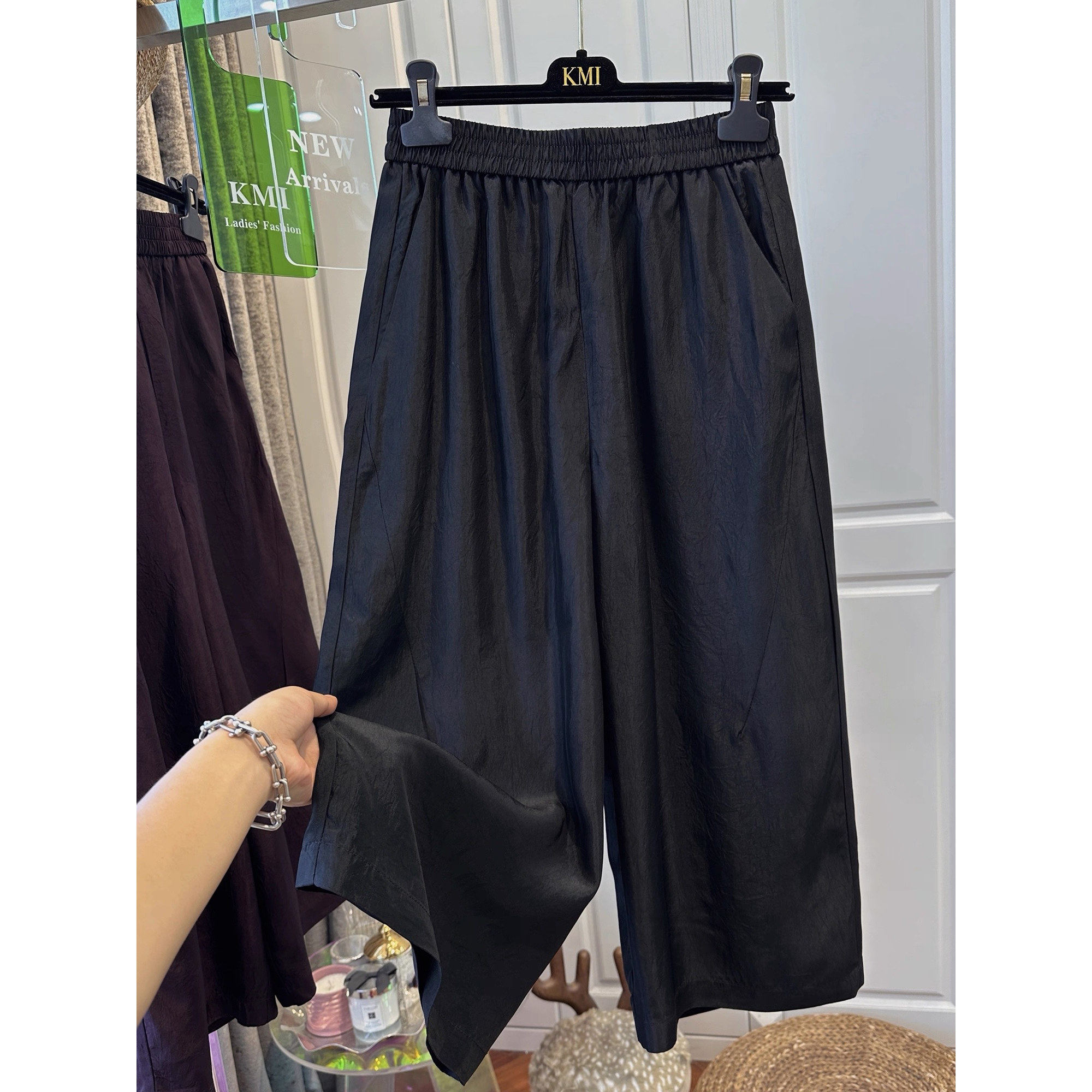 胖mm大码时尚紫色亮光小众高腰松紧休闲裤女遮肉休闲百搭阔腿裤子,淘宝优惠券,粉丝福利购,淘宝优惠卷