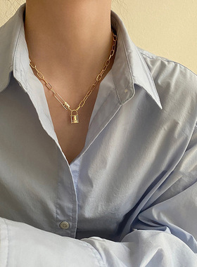 欧美街头复古嘻哈love锁别针项链女锁扣吊坠项链金色冷淡风锁骨链