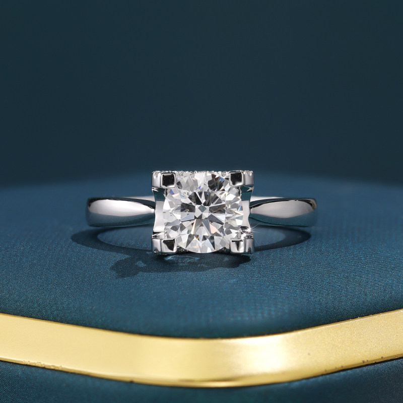 VINCARRY 18K gold cultured diamond four-prong ring